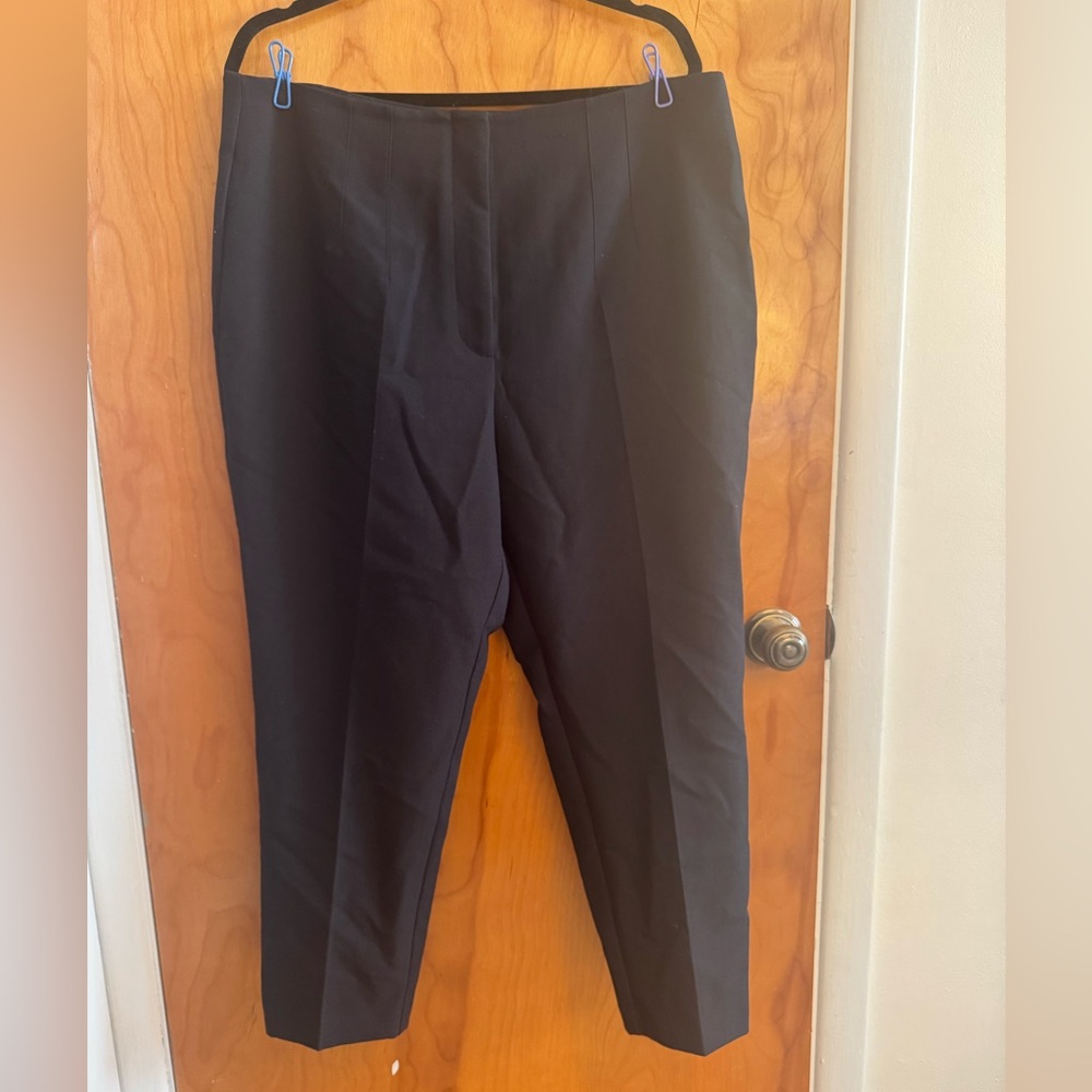 ✨Abercrombie & Fitch Women’s Black Dress Pants – Size 33S